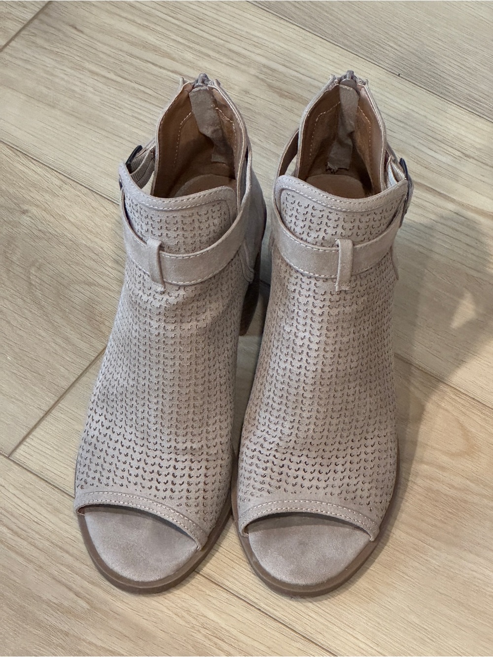 Universal Thread Perforated Open-Toe Ankle Booties in Tan/Taupe